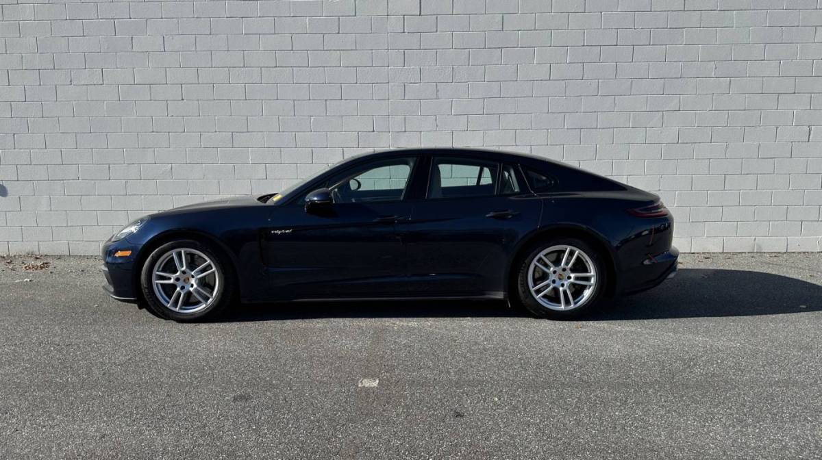 2018 Porsche Panamera WP0AE2A76JL174135