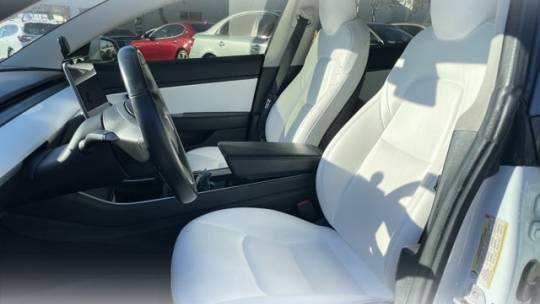 2018 Tesla Model 3 5YJ3E1EBXJF081512