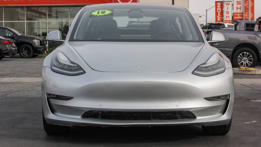 2018 Tesla Model 3 5YJ3E1EA4JF060937