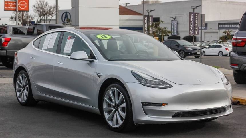 2018 Tesla Model 3 5YJ3E1EA4JF060937