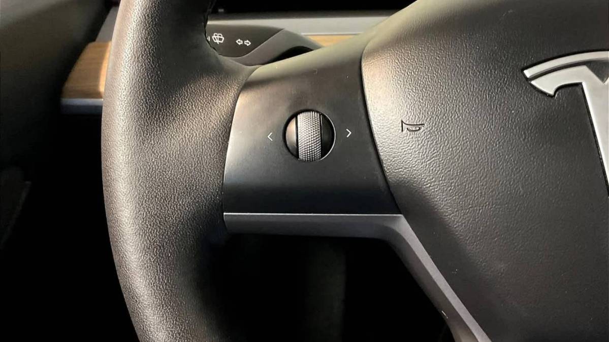 2021 Tesla Model Y 5YJYGDEE5MF298398