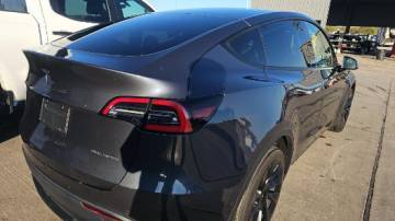 2021 Tesla Model Y 5YJYGDEEXMF096317