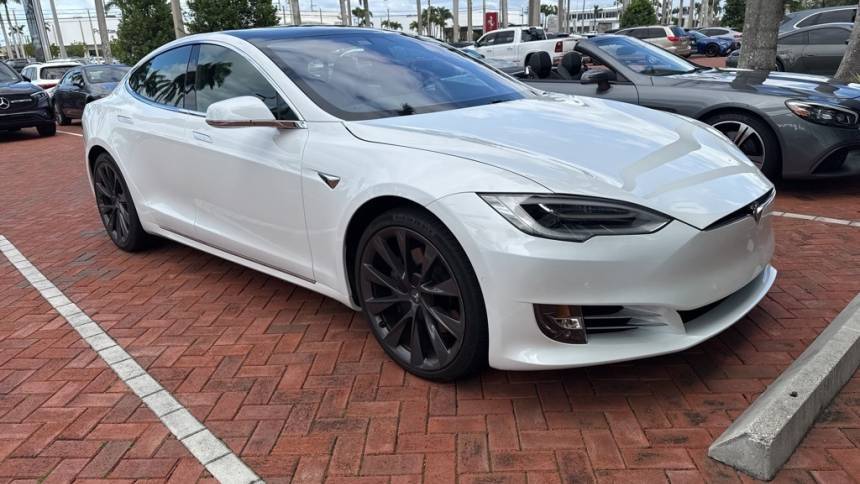 2019 Tesla Model S 5YJSA1E21KF312371