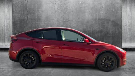 2021 Tesla Model Y 5YJYGDEE9MF118212