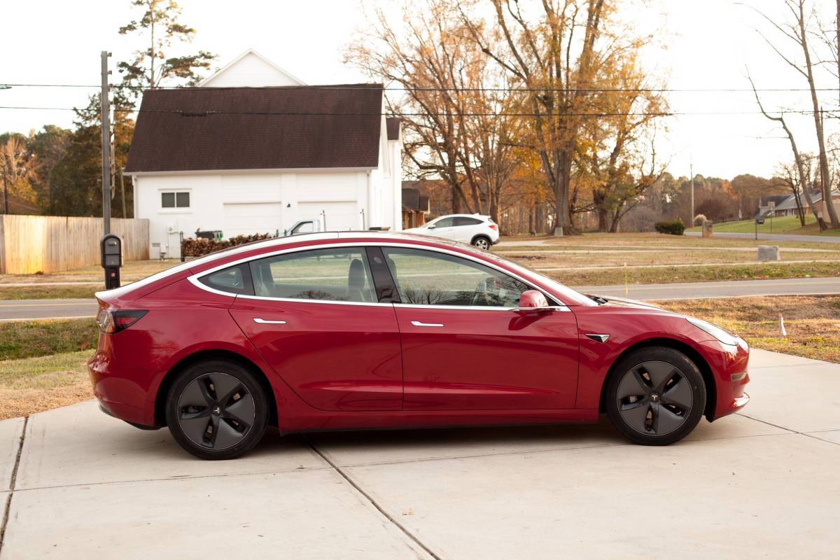 2018 Tesla Model 3 5YJ3E1EAXJF058366