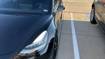 2019 Tesla Model 3 5YJ3E1EB7KF451588