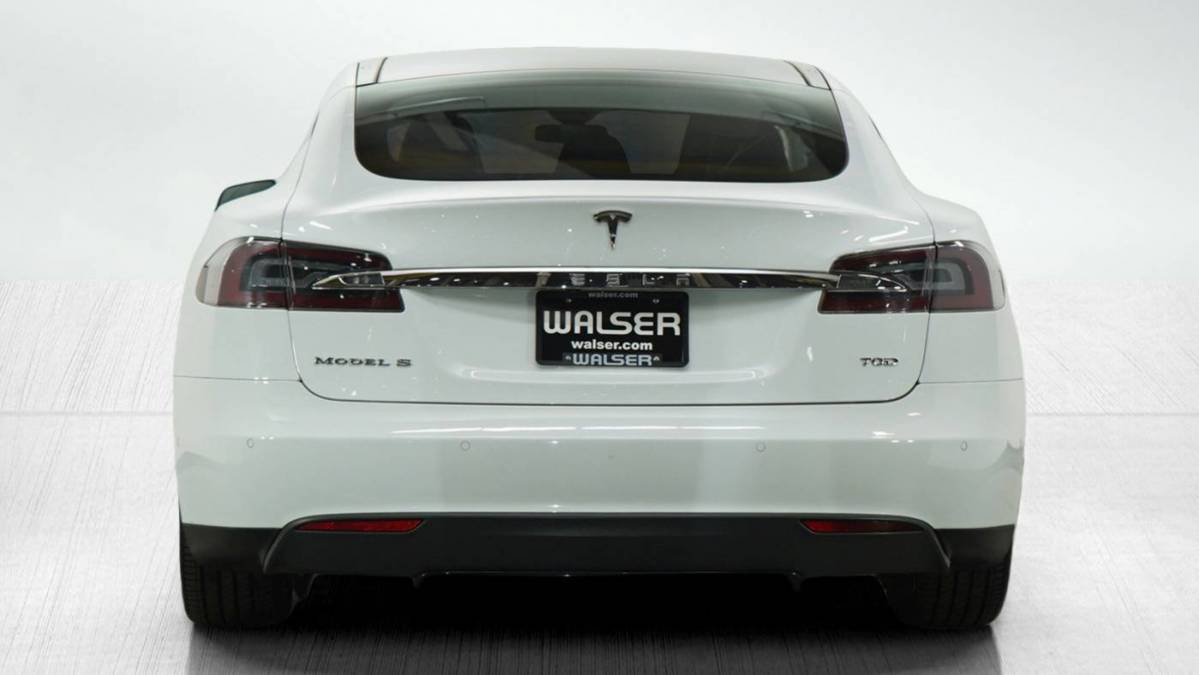 2016 Tesla Model S 5YJSA1E2XGF133267