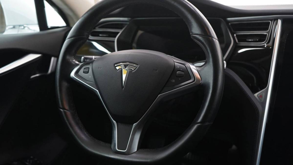 2016 Tesla Model S 5YJSA1E2XGF133267