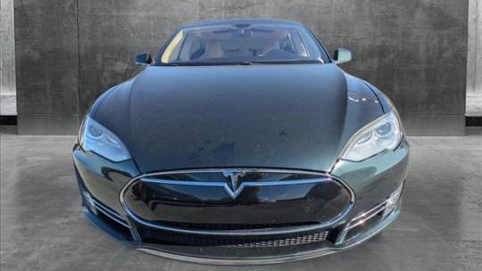 2013 Tesla Model S 5YJSA1CP2DFP21884