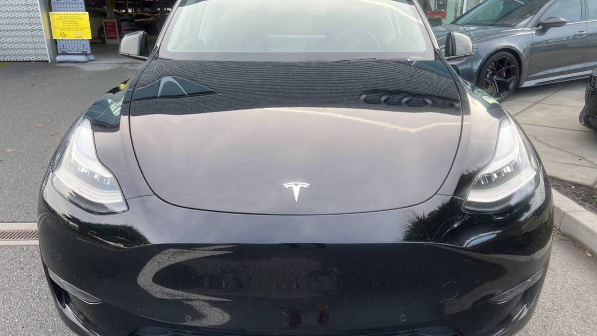 2020 Tesla Model Y 5YJYGDEE8LF029956