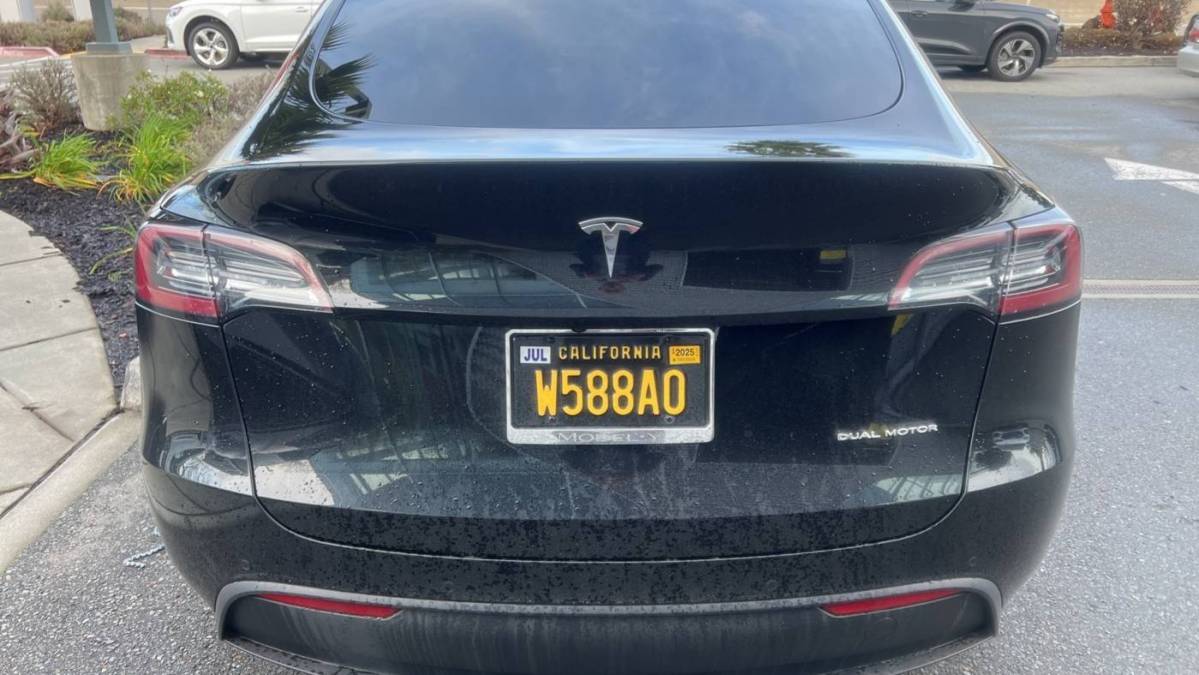 2020 Tesla Model Y 5YJYGDEE8LF029956