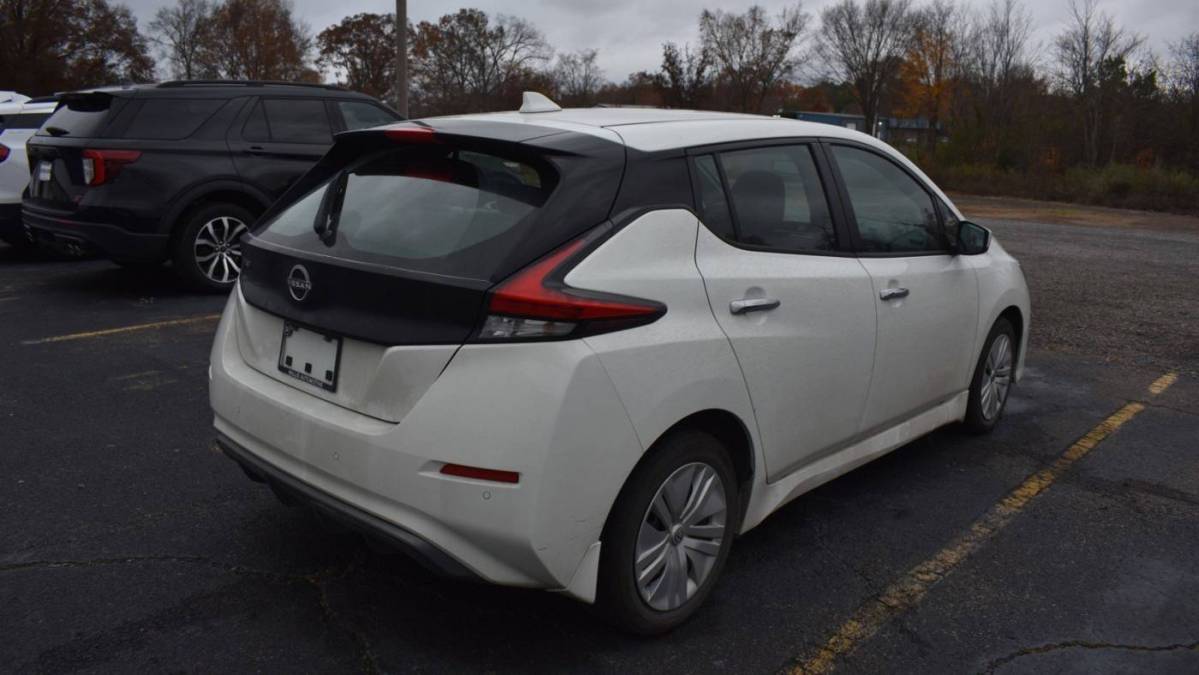 2023 Nissan LEAF 1N4AZ1BV2PC562702