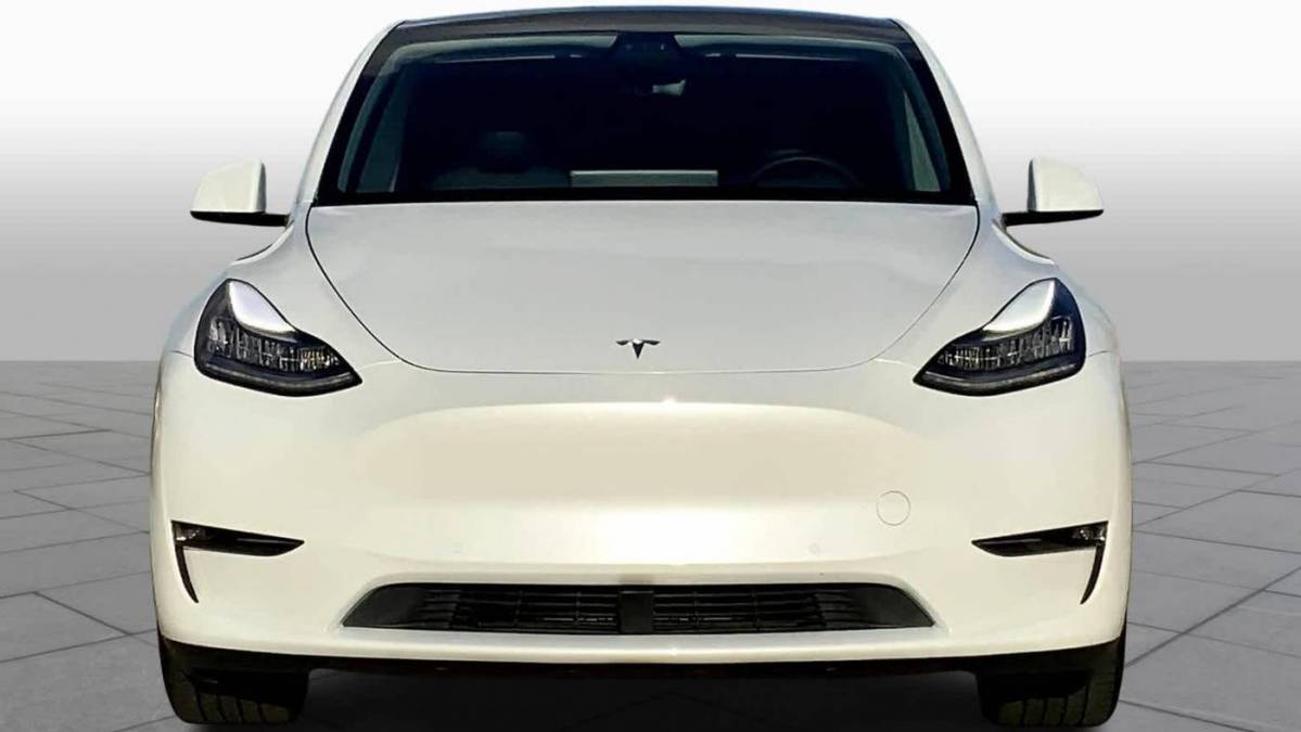 2021 Tesla Model Y 5YJYGDEE6MF069129