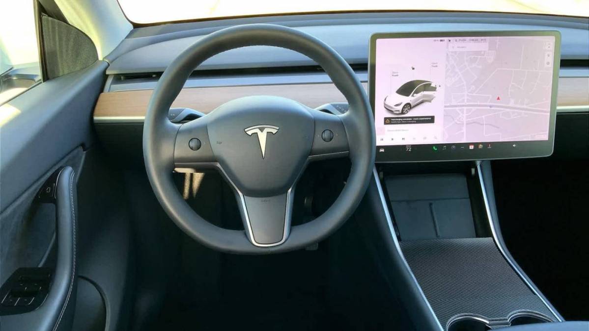 2021 Tesla Model Y 5YJYGDEE6MF069129