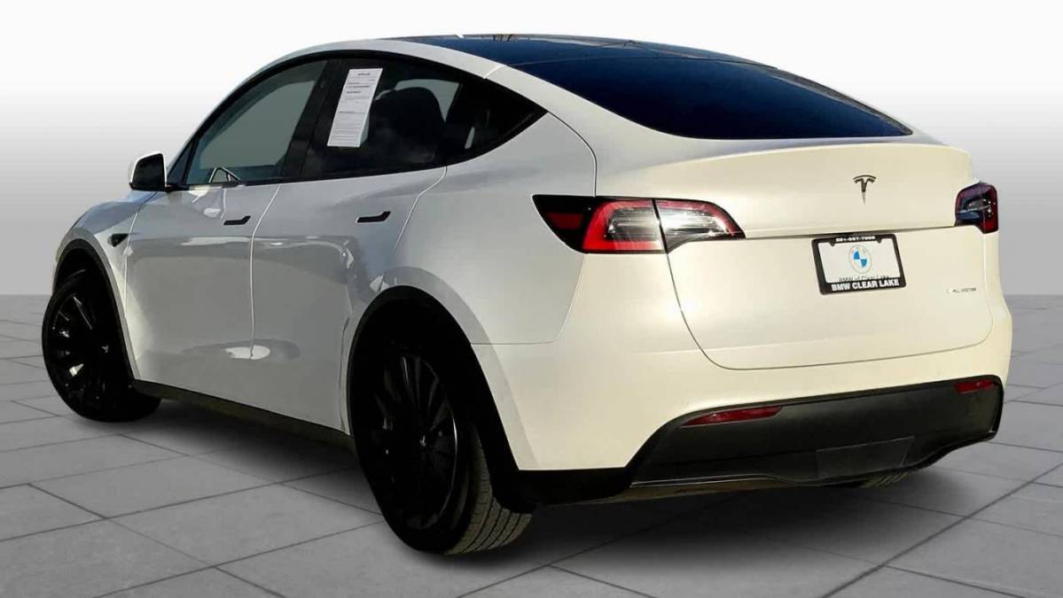 2021 Tesla Model Y 5YJYGDEE6MF069129