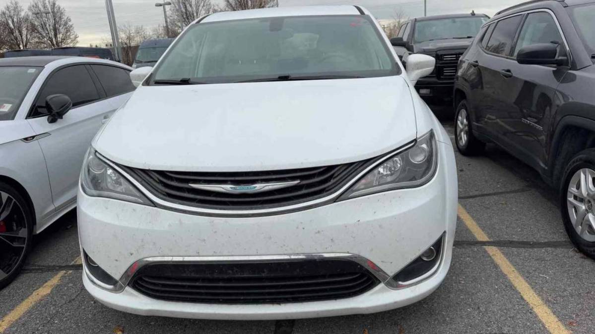 2018 Chrysler Pacifica Hybrid 2C4RC1H74JR118632