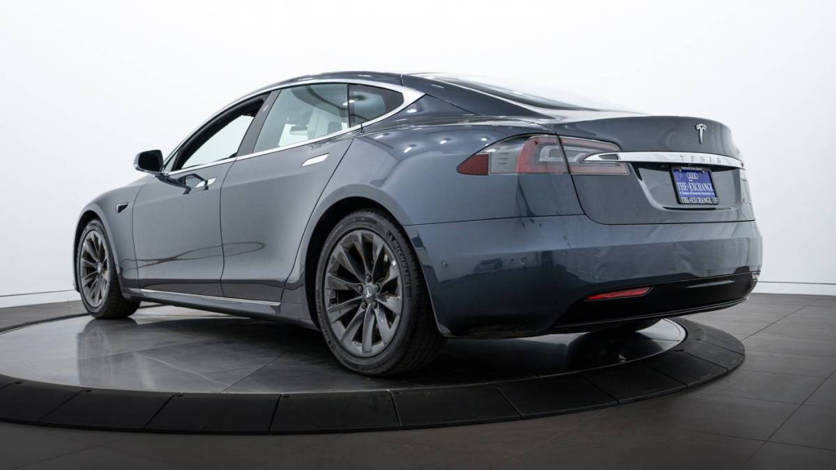 2019 Tesla Model S 5YJSA1E29KF332187