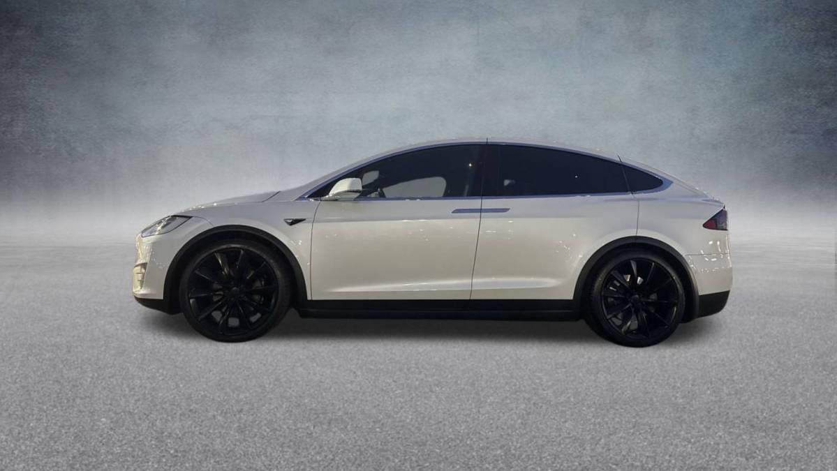 2019 Tesla Model X 5YJXCBE20KF151078