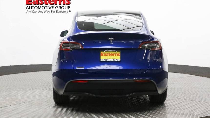 2020 Tesla Model Y 5YJYGDEE0LF031135