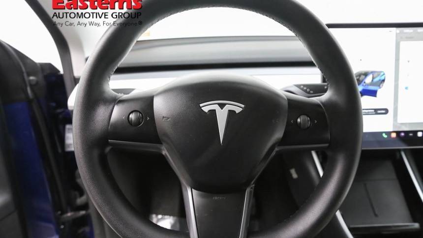 2020 Tesla Model Y 5YJYGDEE0LF031135