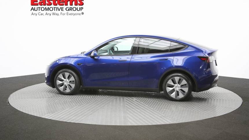 2020 Tesla Model Y 5YJYGDEE0LF031135