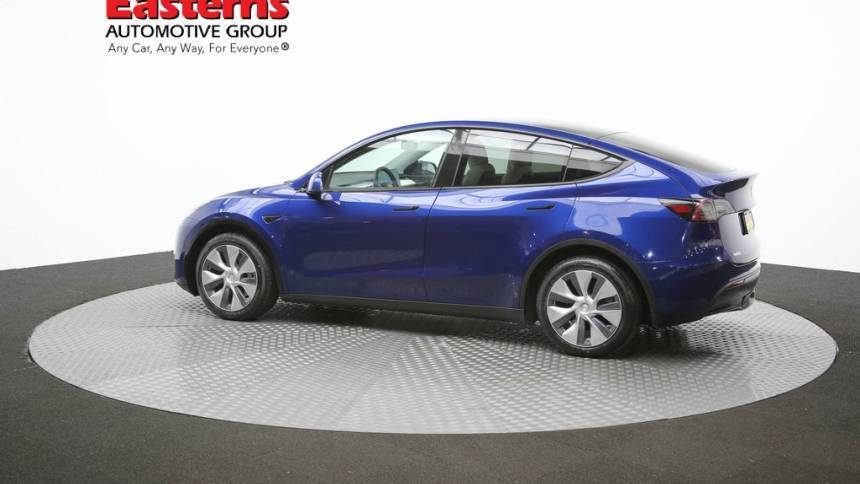 2020 Tesla Model Y 5YJYGDEE0LF031135