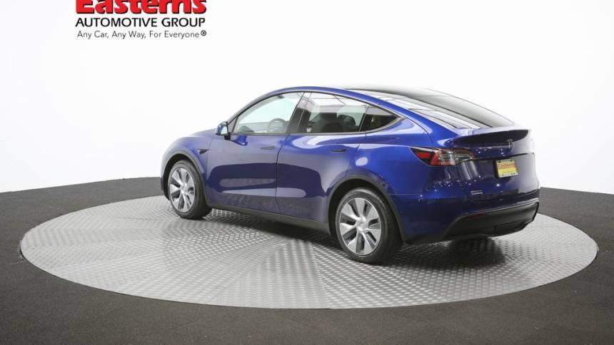 2020 Tesla Model Y 5YJYGDEE0LF031135