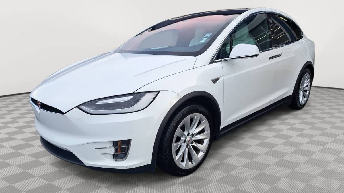 2016 Tesla Model X 5YJXCBE24GF017875