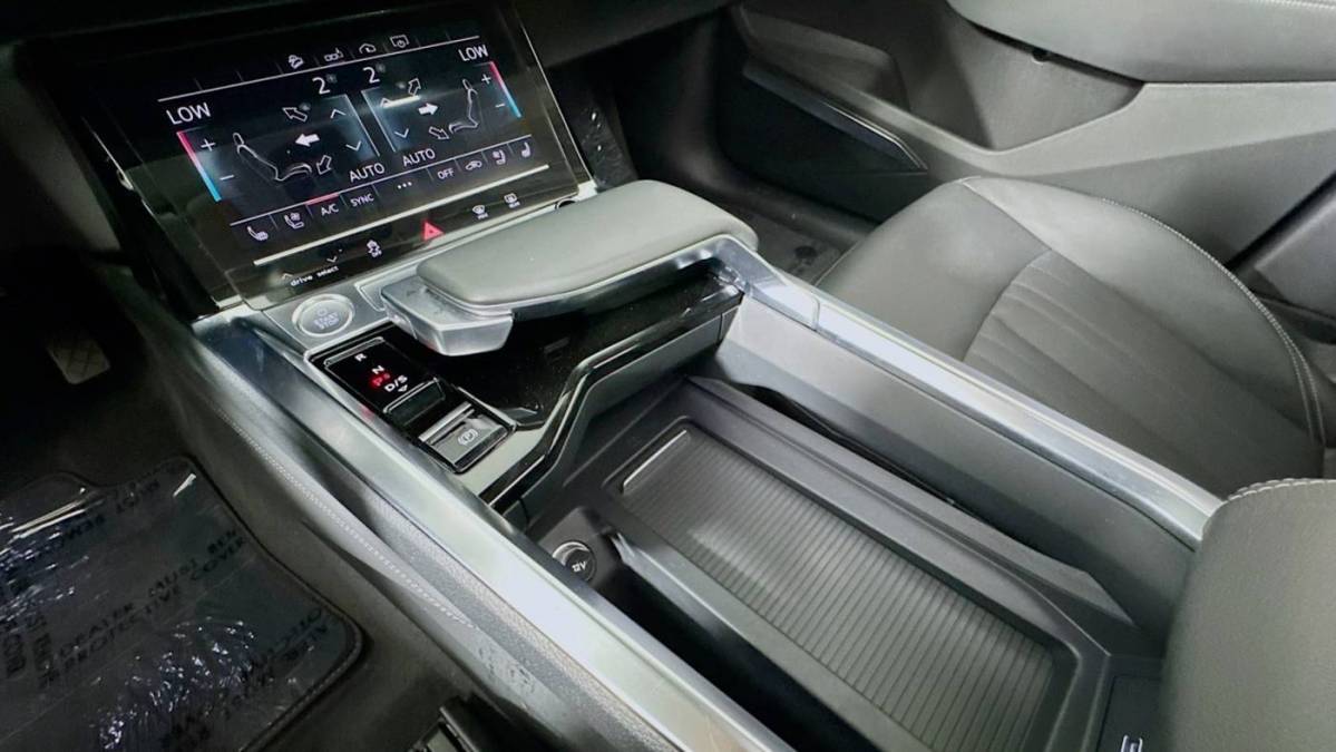 2020 Audi e-tron WA12ABGE1LB035894