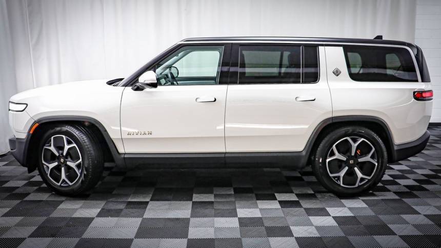 2023 Rivian R1S 7PDSGABA2PN007439