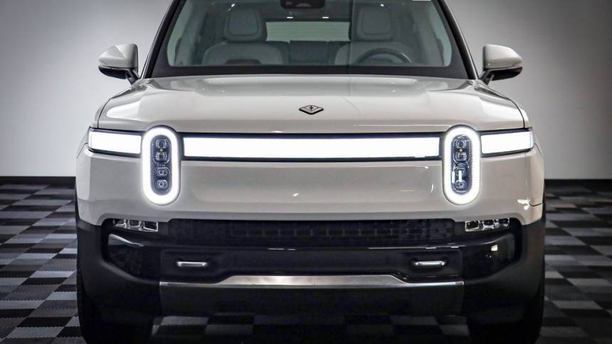 2023 Rivian R1S 7PDSGABA2PN007439