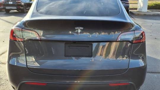 2021 Tesla Model Y 5YJYGDEE7MF187884