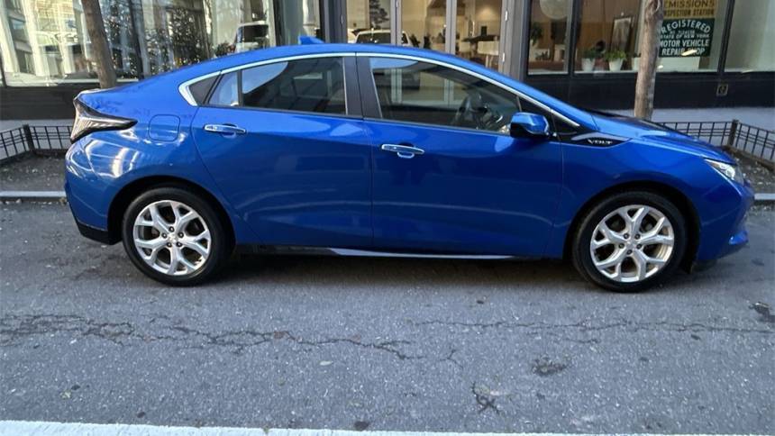 2018 Chevrolet VOLT 1G1RD6S55JU107619