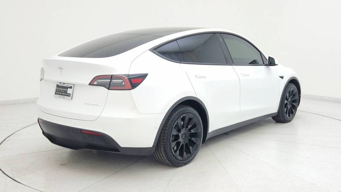 2021 Tesla Model Y 5YJYGAEEXMF157390