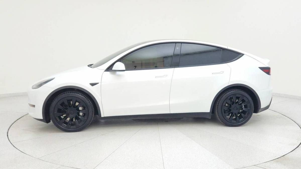 2021 Tesla Model Y 5YJYGAEEXMF157390