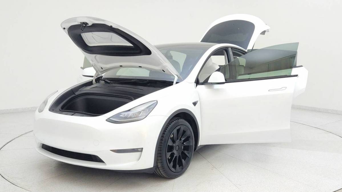 2021 Tesla Model Y 5YJYGAEEXMF157390