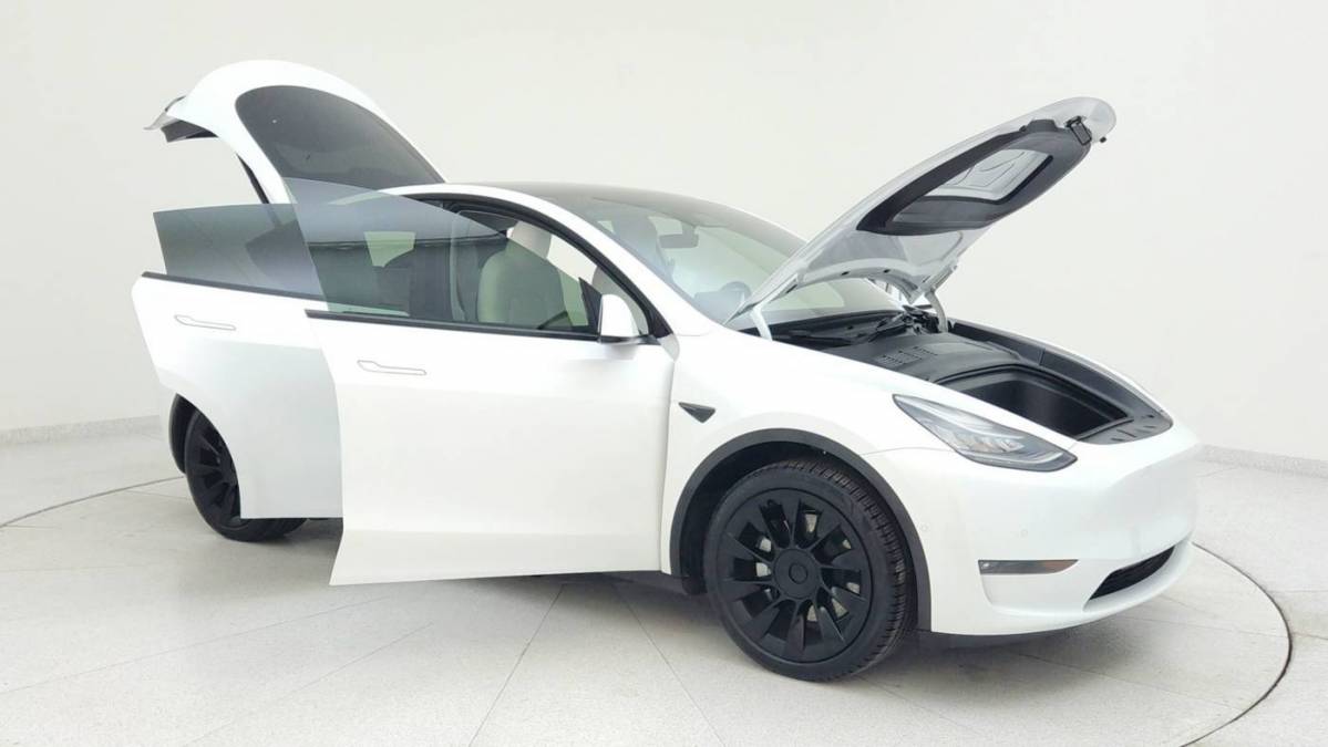 2021 Tesla Model Y 5YJYGAEEXMF157390