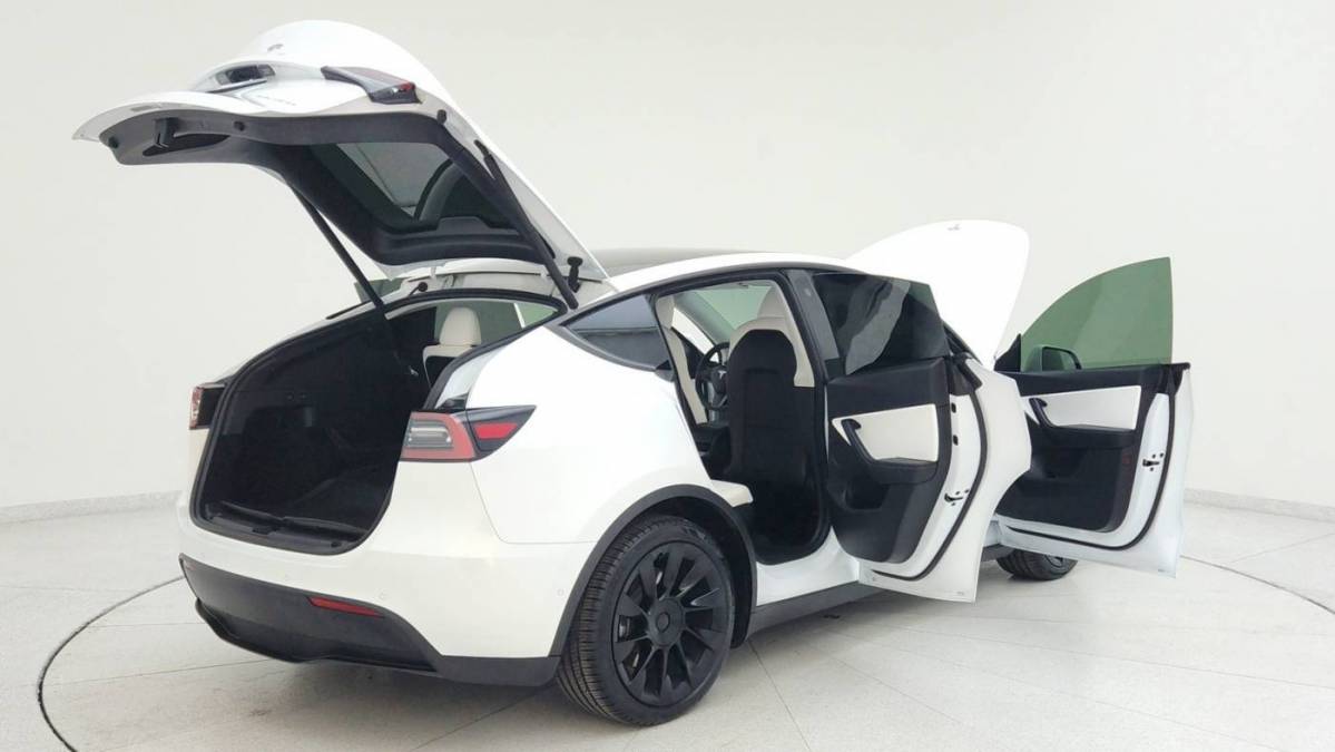 2021 Tesla Model Y 5YJYGAEEXMF157390