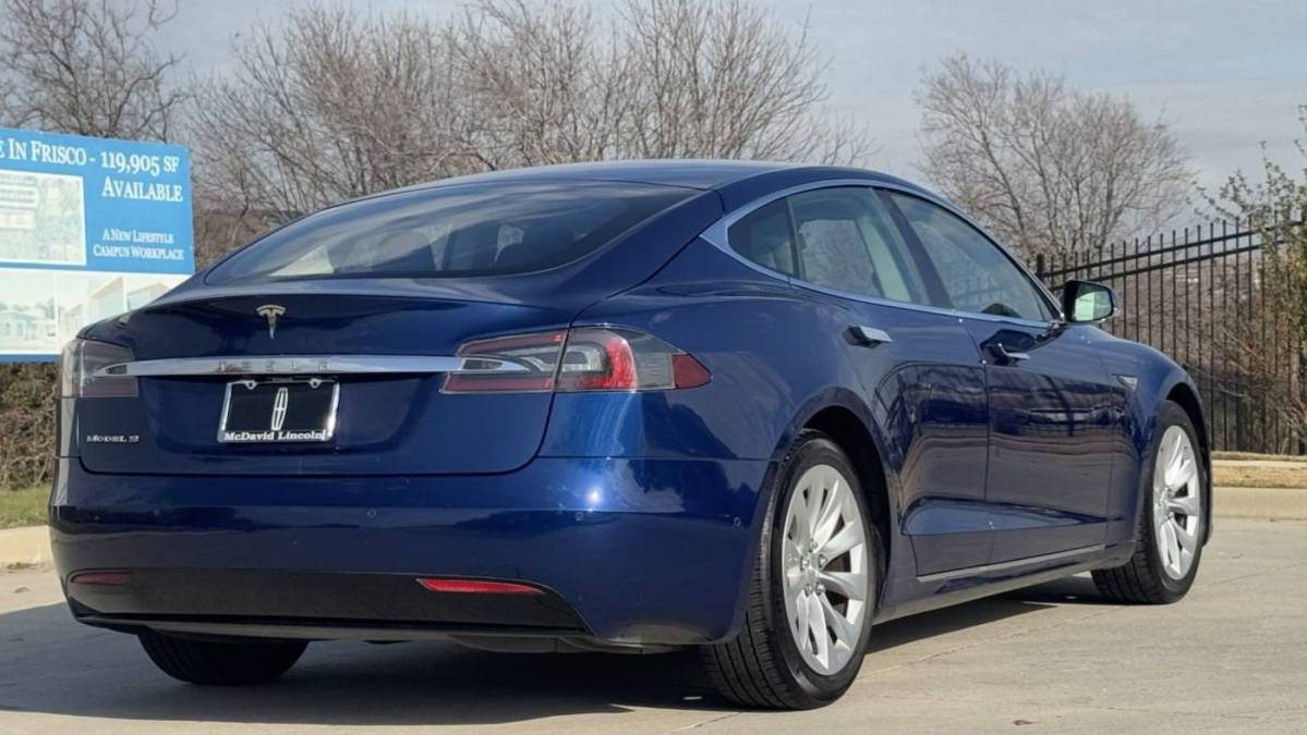 2016 Tesla Model S 5YJSA1E12GF148403