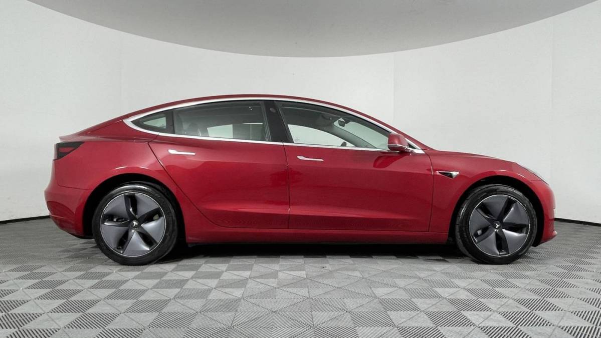 2019 Tesla Model 3 5YJ3E1EA7KF299111