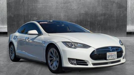 2016 Tesla Model S 5YJSA1E25GF136268