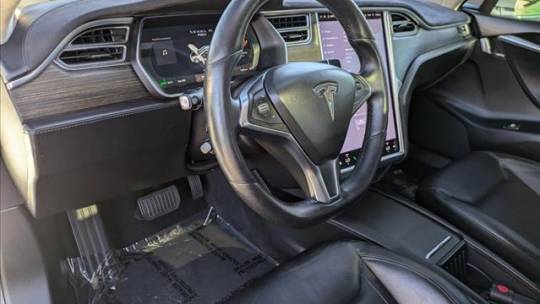 2016 Tesla Model S 5YJSA1E25GF136268