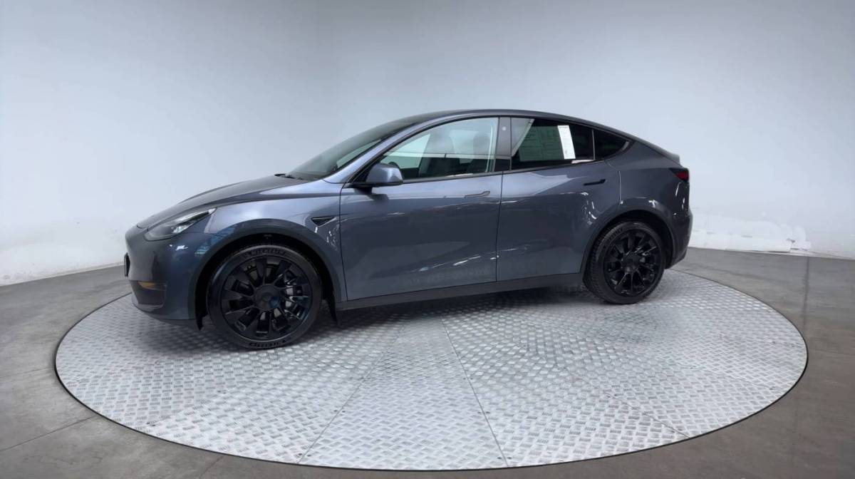 2021 Tesla Model Y 5YJYGDEE7MF108147