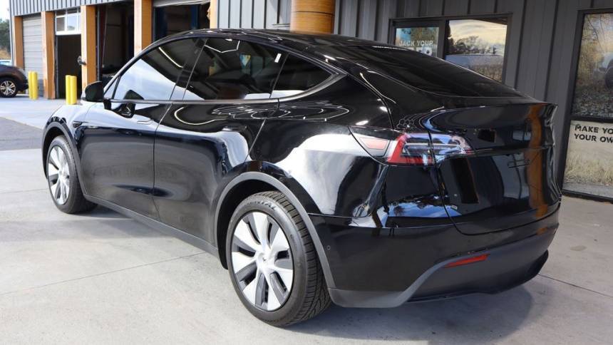 2020 Tesla Model Y 5YJYGDEE5LF027467