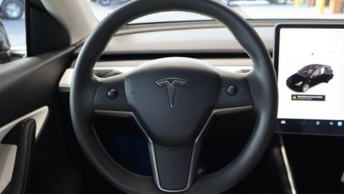2020 Tesla Model Y 5YJYGDEE5LF027467