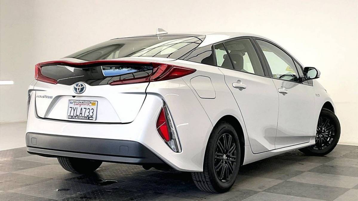 2017 Toyota Prius Prime JTDKARFP9H3016092