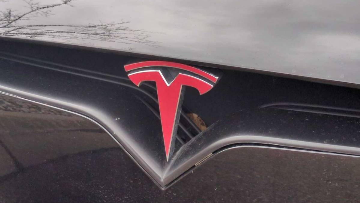 2020 Tesla Model X 5YJXCBE40LF282997