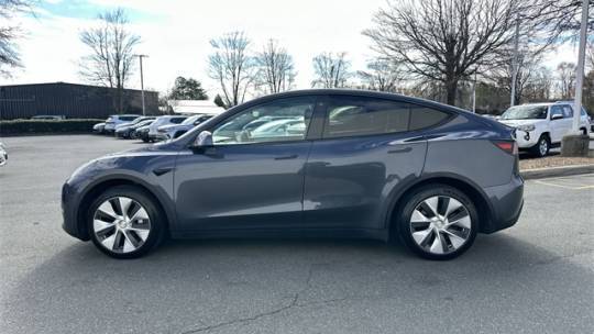 2021 Tesla Model Y 5YJYGDEE2MF190661