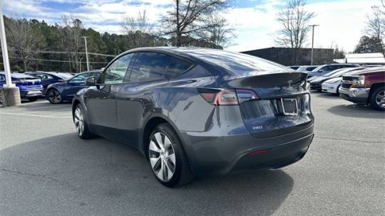 2021 Tesla Model Y 5YJYGDEE2MF190661