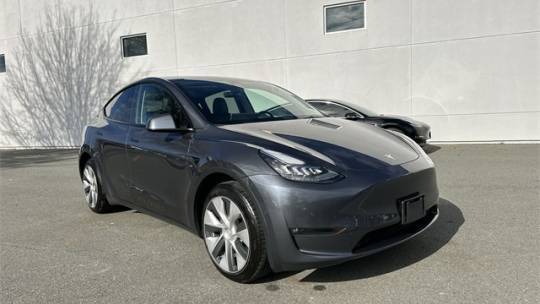 2021 Tesla Model Y 5YJYGDEE2MF190661